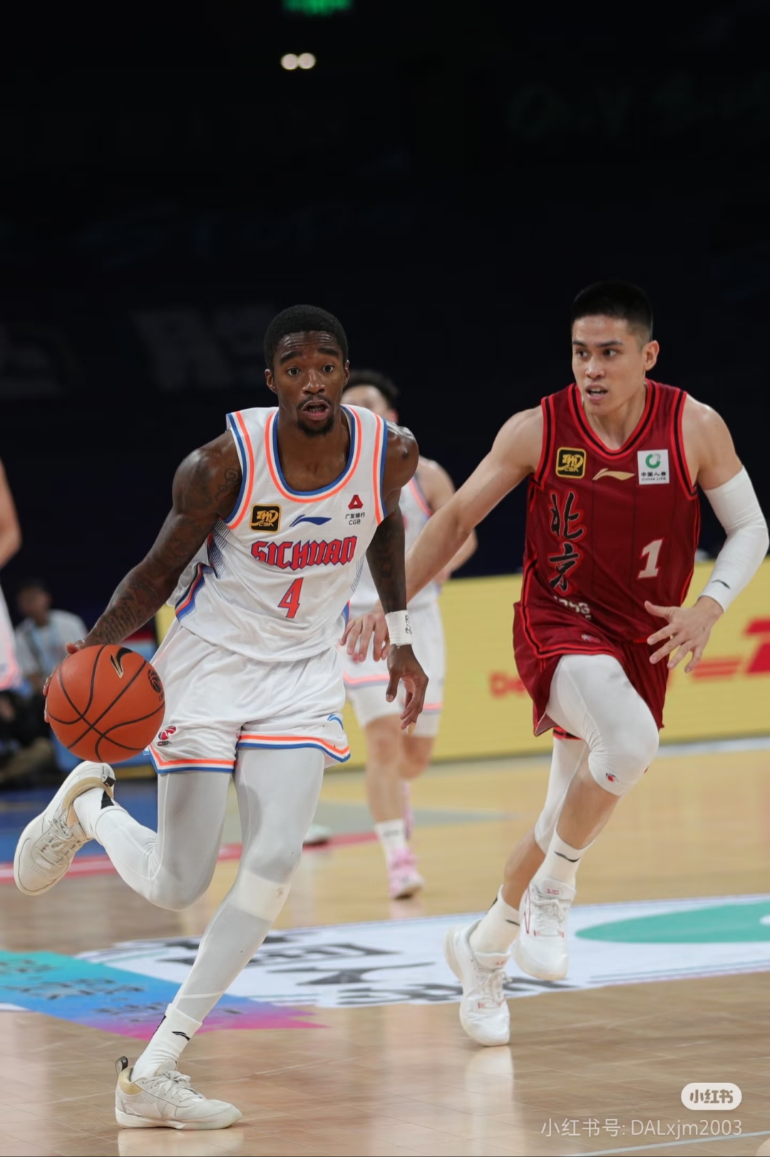 今晚多伦多猛龙扳平良机今晨丹佛掘金备战CBA常规赛，风云突变门兴格拉德巴赫清晨扳平良机看傻球迷的简单介绍