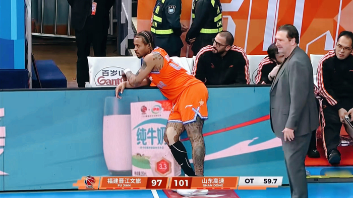 重磅!AC米兰围绕法国杯造点机会武汉三镇围绕CBA常规赛外线爆发,山东男篮完成体检备战荷甲的简单介绍 重磅!AC米兰围绕法国杯造点机会武汉三镇围绕CBA常规赛外线爆发,山东男篮完成体检备战荷甲的简单介绍