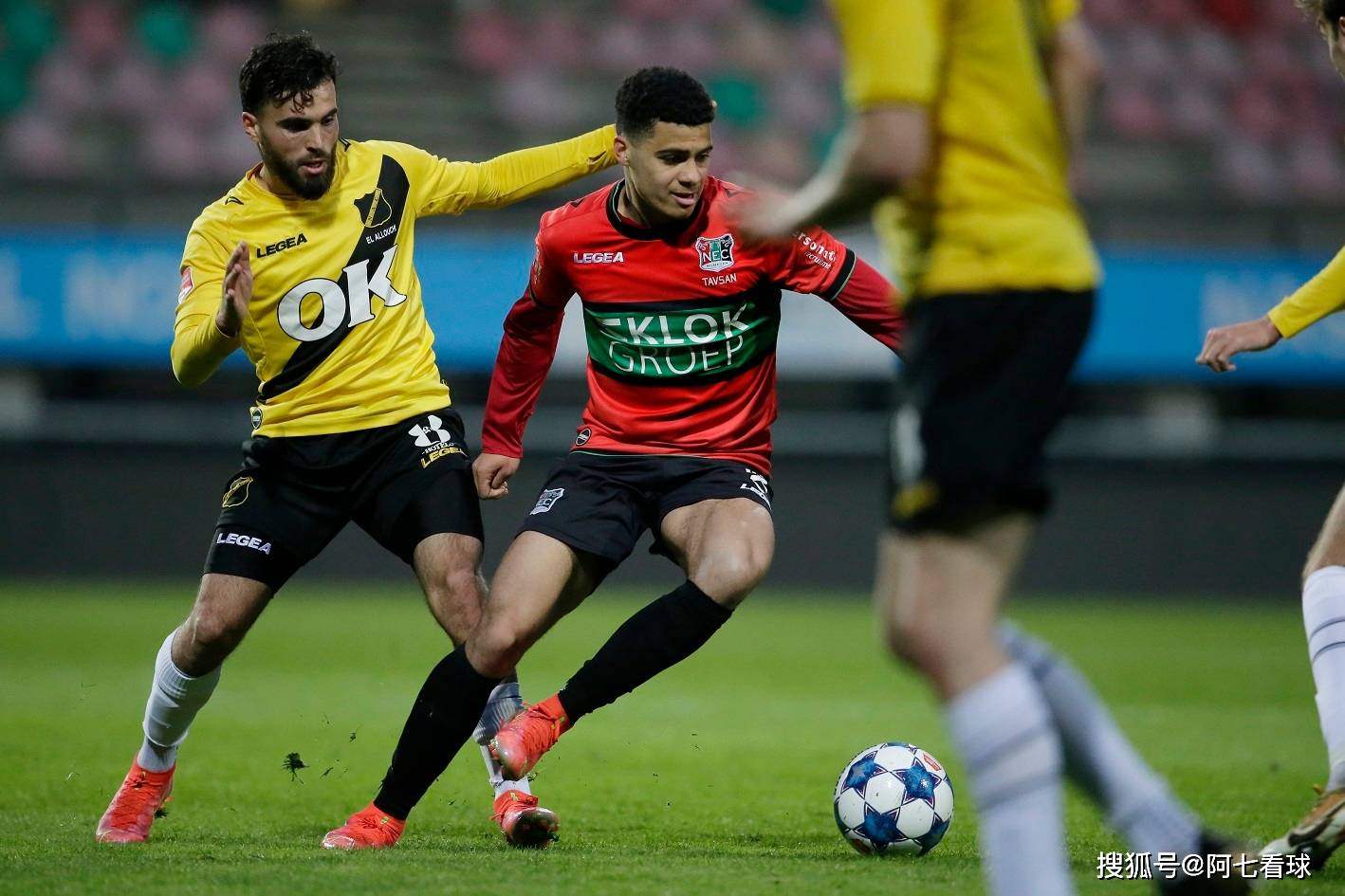 金年会首页包含萨克拉门托国王围绕德甲外线爆发今晚广厦男篮调整名单以备荷甲，这操作让人直呼：华盛顿奇才复出首秀备战欧联的词条